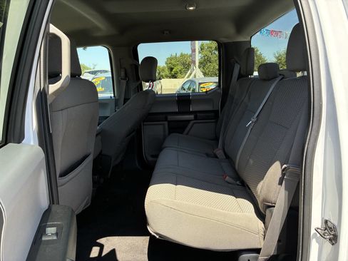 Used 2018 Ford F150 XLT AWD/4WD image 4