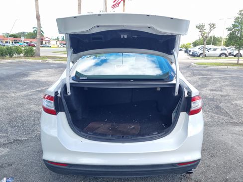 Used 2015 Ford Fusion S FWD image 12