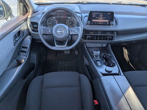 Used 2023 Nissan Rogue S image 11