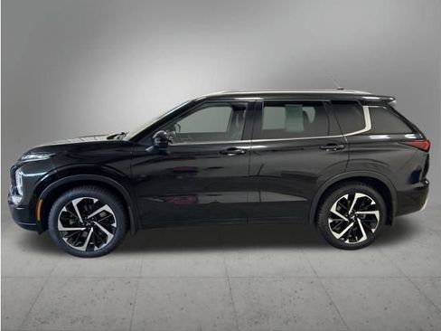 Used 2022 Mitsubishi Outlander SEL AWD/4WD image 2