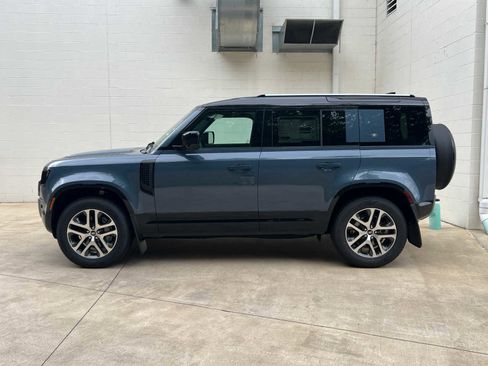 Certified 2024 Land Rover Defender 110 X-Dynamic SE image 5