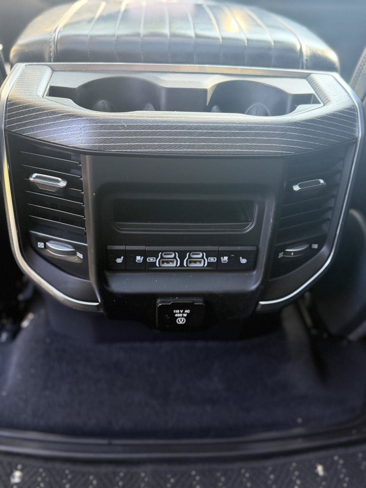Used 2022 RAM 1500 Limited AWD/4WD image 12