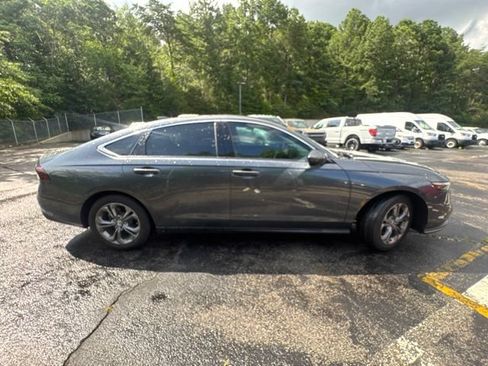 Used 2024 Honda Accord EX image 7