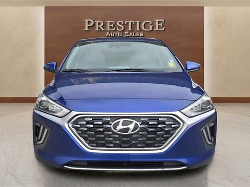 Used 2022 Hyundai Ioniq SE image 15