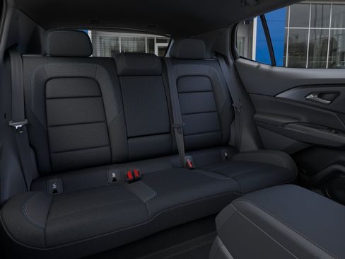 New 2026 Chevrolet Equinox EV LT FWD image 41
