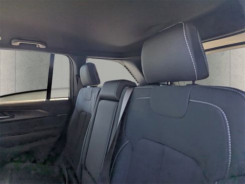 New 2025 Jeep Grand Cherokee Laredo w/ MOPAR Finishing Package image 7