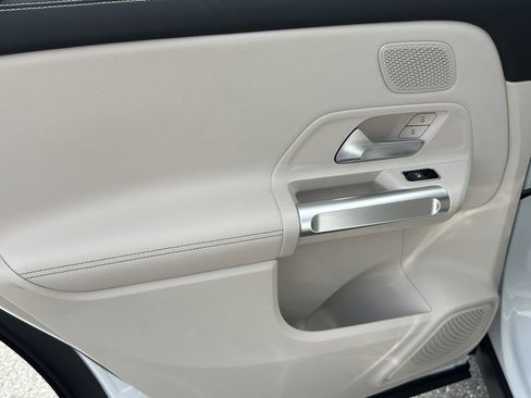 Certified 2025 Mercedes-Benz GLB 250 image 24