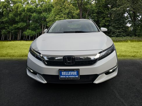 Used 2020 Honda Clarity Touring image 2