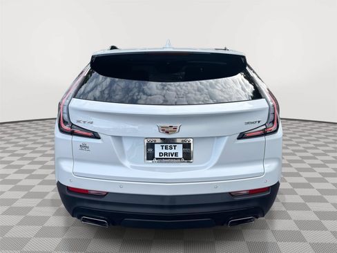 Used 2023 Cadillac XT4 Sport FWD image 7