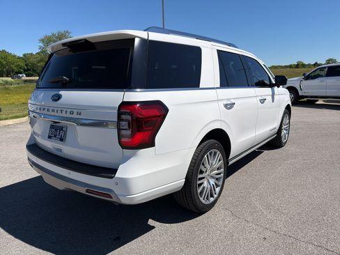 Certified 2023 Ford Expedition Platinum AWD/4WD image 5