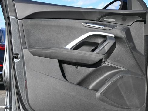 Certified 2025 Audi SQ5 Premium Plus w/ Premium Plus Package image 17