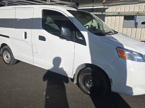 Used 2020 Nissan NV200 S w/ Back Door Glass Package image 12