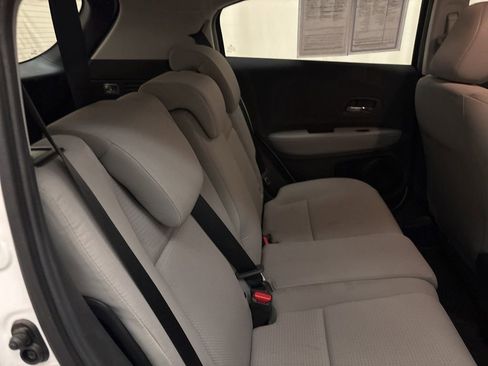 Used 2021 Honda HR-V LX image 19