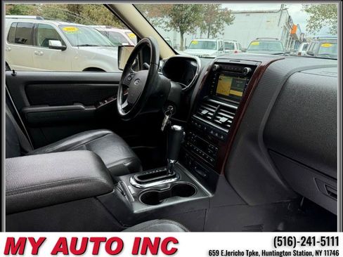 Used 2010 Ford Explorer Limited image 27