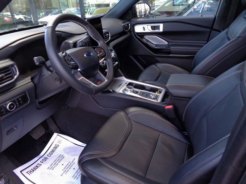 Used 2024 Ford Explorer ST w/ Equipment Group 401A image 10