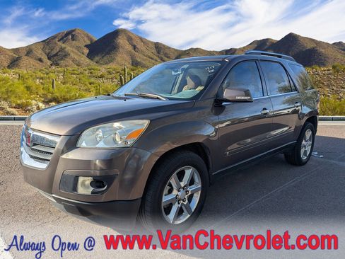 Used 2008 Saturn Outlook XR w/ Premium Trim Package image 1