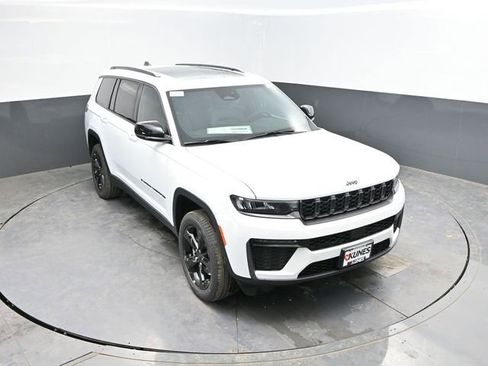 New 2026 Jeep Grand Cherokee L Limited AWD/4WD image 34