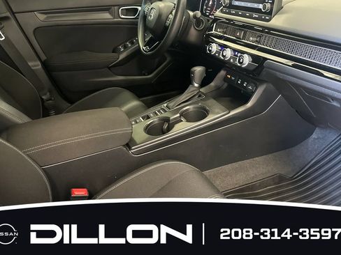 Used 2025 Honda Civic Sport image 17