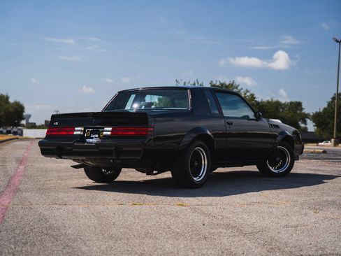 Used 1987 Buick Regal Coupe RWD image 16