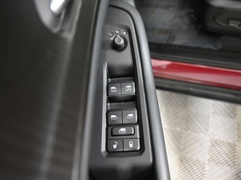Used 2023 Jeep Grand Cherokee Altitude AWD/4WD image 19