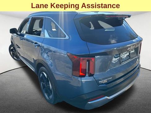 Used 2025 Kia Sorento SX Prestige image 8