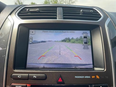 Used 2018 Ford Explorer Sport w/ Equipment Group 401A AWD/4WD image 6
