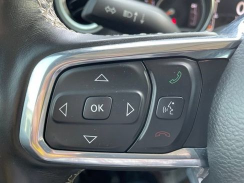 Used 2023 Jeep Gladiator Rubicon w/ Cold Weather Group AWD/4WD image 17
