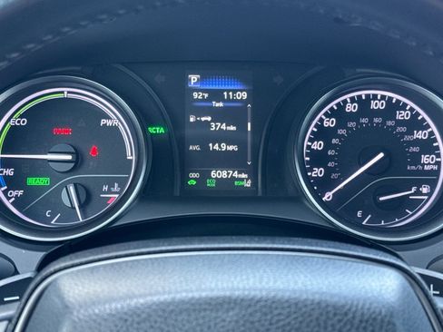 Certified 2022 Toyota Camry SE FWD image 32