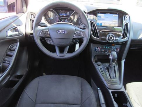 Used 2018 Ford Focus SEL image 14