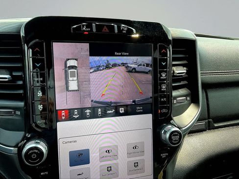 Used 2023 RAM 1500 Laramie AWD/4WD image 17