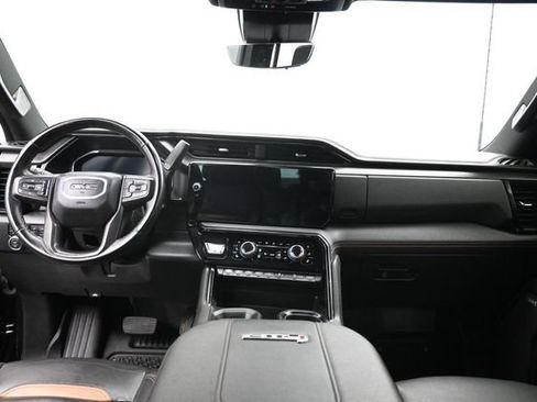 Used 2024 GMC Sierra 2500 AT4 w/ AT4 Premium Plus Package AWD/4WD image 22