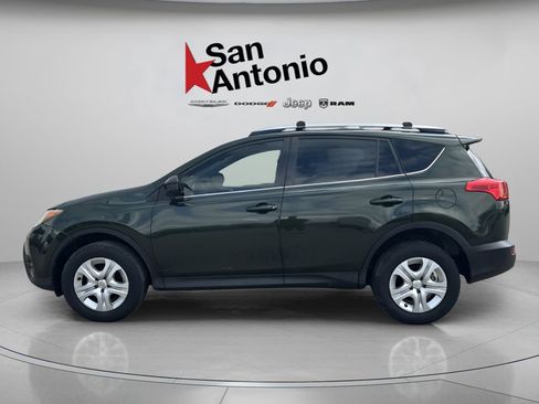 Used 2013 Toyota RAV4 LE FWD image 9