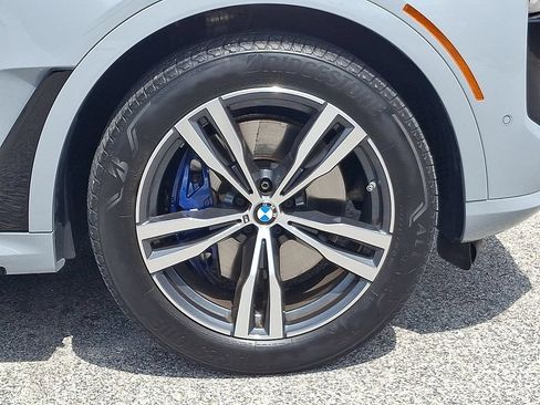 Used 2024 BMW X7 xDrive40i w/ Executive Package AWD/4WD image 12