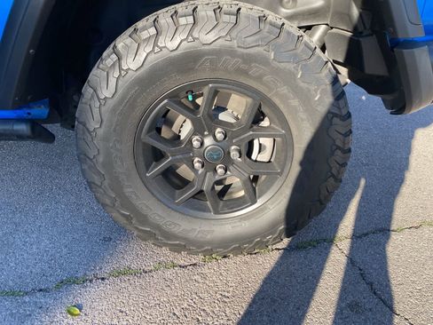 Used 2024 Jeep Wrangler Willys image 11