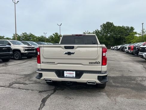 New 2026 Chevrolet Silverado 1500 High Country w/ High Country Premium Package AWD/4WD image 4