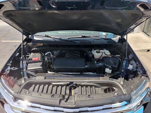 Used 2022 Chevrolet Silverado 1500 LTZ w/ Z71 Off-Road Package image 12