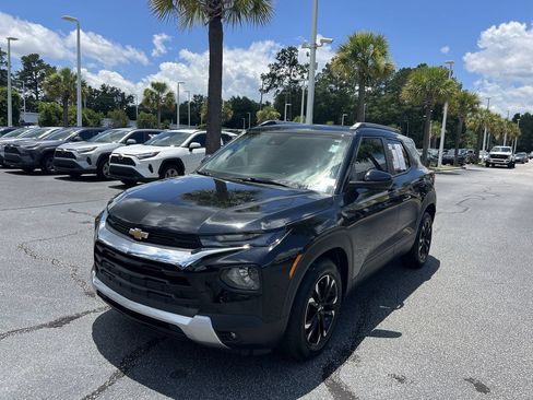 Used 2023 Chevrolet TrailBlazer LT FWD image 5