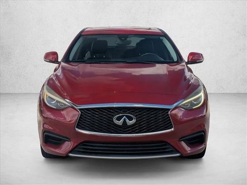 Used 2018 INFINITI QX30 image 2