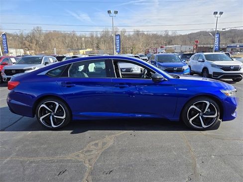 Used 2022 Honda Accord Sport image 8