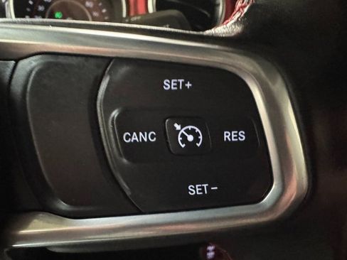 Used 2022 Jeep Gladiator Rubicon w/ Cold Weather Group image 38