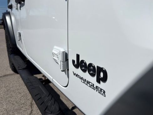 Used 2020 Jeep Wrangler Unlimited Sport image 4