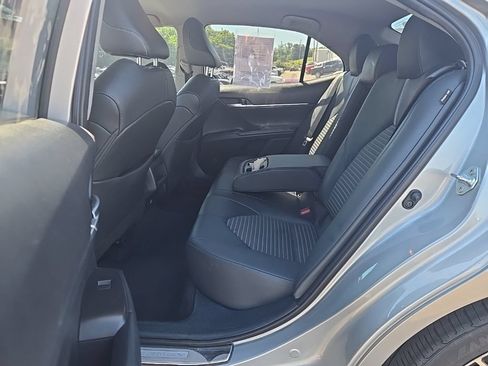 Used 2024 Toyota Camry SE FWD image 9