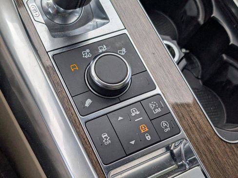 Used 2017 Land Rover Range Rover Sport HSE AWD/4WD image 21