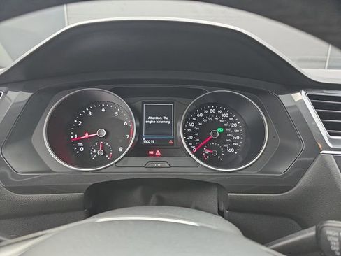 Used 2018 Volkswagen Tiguan SE image 27