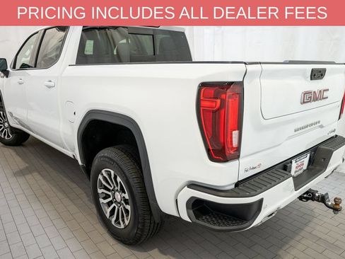 Used 2023 GMC Sierra 1500 AT4 w/ AT4 Preferred Package AWD/4WD image 4