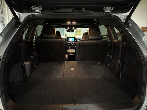 Certified 2025 Toyota Highlander XSE image 7