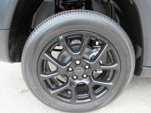 New 2026 Jeep Compass Latitude AWD/4WD image 8