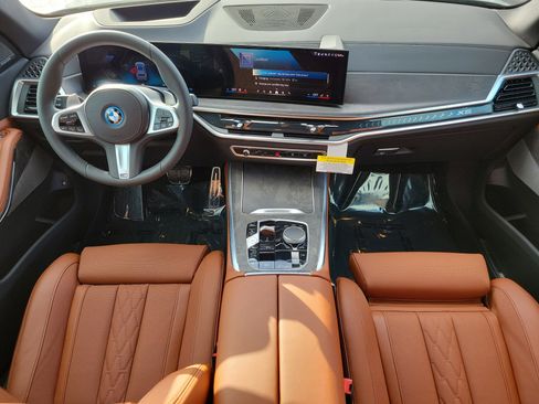 New 2026 BMW X5 xDrive50e w/ M Sport Package image 10