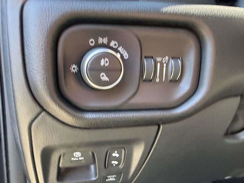 Used 2025 RAM 1500 Big Horn image 25