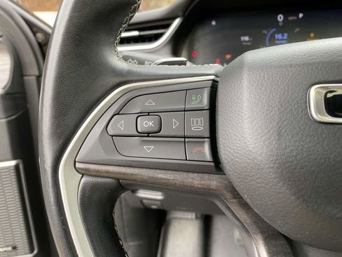 Used 2021 Jeep Grand Cherokee L Limited w/ Luxury Tech Group II image 27